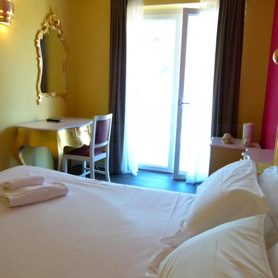 Boutique Hotel Bel Sito Wellness & Private Spa Bardolino Bagian luar foto