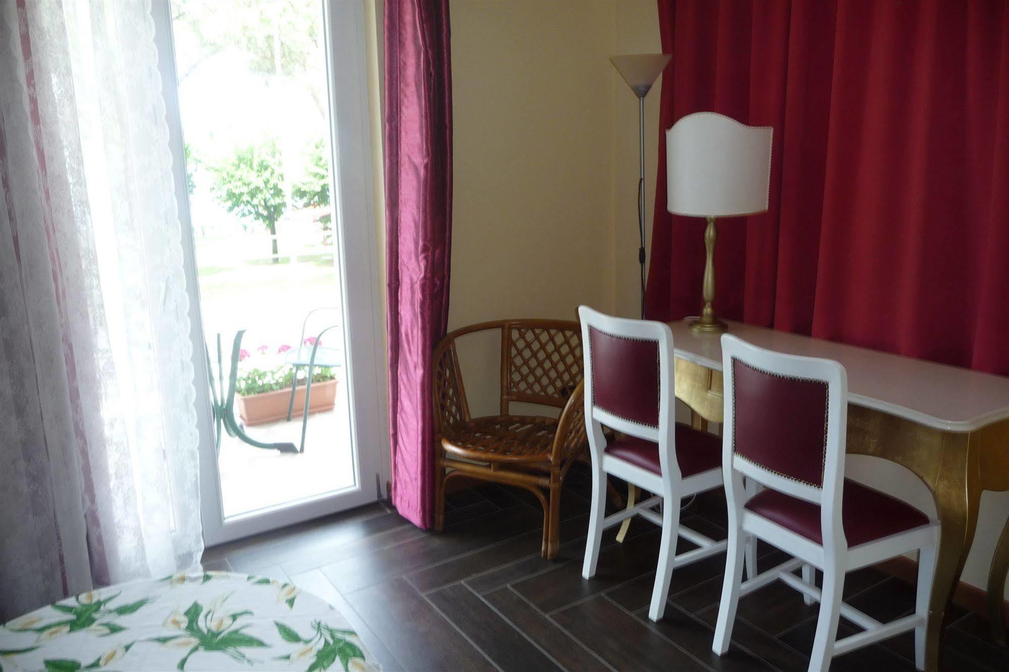 Boutique Hotel Bel Sito Wellness & Private Spa Bardolino Bagian luar foto